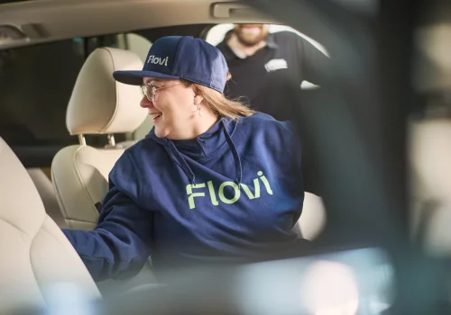Flovi-fast and easy car relocation