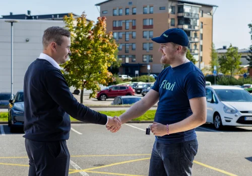 Outsource the entire logistics process for end-to-end car relocation